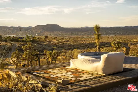 Exterior - 59489 Onaga Trl, Joshua Tree, CA 92252 photo 5 of 10