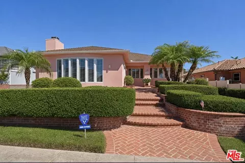 6222 Flores Ave, Los Angeles, CA 90056