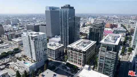 1111 S Grand Ave #PH1, Los Angeles, CA 90015