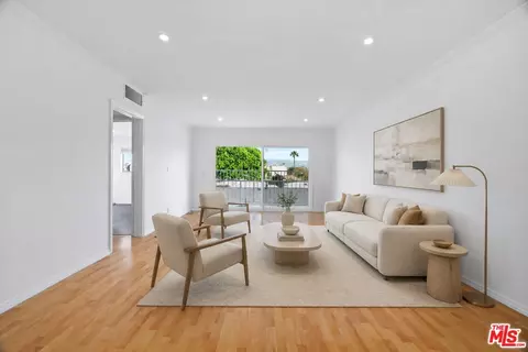 423 S Rexford Dr #305, Beverly Hills, CA 90212
