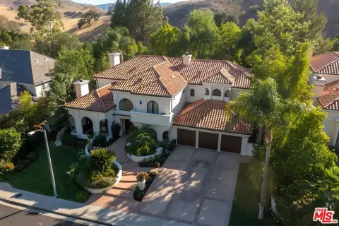 5209 Newcastle Ln, Calabasas, CA 91302