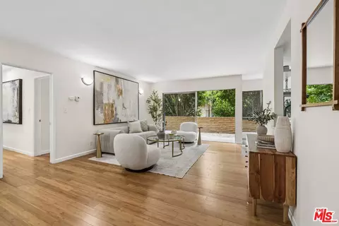5600 Kensington Way #105, Culver City, CA 90230