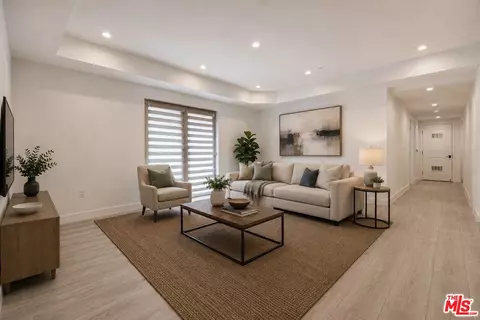 927 S Wooster St #2, Los Angeles, CA 90035