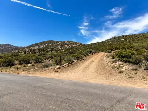 35306 Lake Summit Dr, Temecula, CA 92592 photo 2