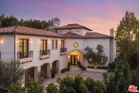 2481 Summitridge Dr, Beverly Hills, CA 90210