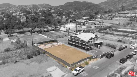1115 Via De La Paz, Los Angeles, CA 90272