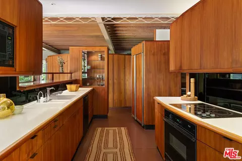 Kitchen - 780 Laguna Rd, Pasadena, CA 91105 photo 1 of 2