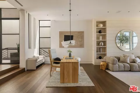 Other - 2311 Ocean Front Walk, Venice, CA 90291 photo 4 of 12