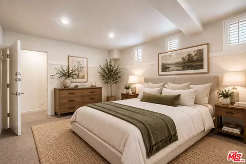Bedroom - 2311 Ocean Front Walk, Venice, CA 90291 photo 5 of 6