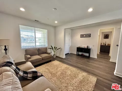 Living - 39186 Pinto Ct, Palmdale, CA 93551 photo 1 of 3