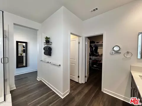 Entry Way - 39186 Pinto Ct, Palmdale, CA 93551 photo 6 of 9