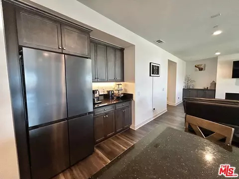 Kitchen - 39186 Pinto Ct, Palmdale, CA 93551 photo 10 of 10