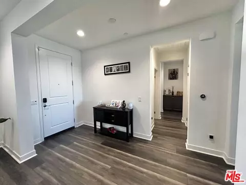 Entry Way - 39186 Pinto Ct, Palmdale, CA 93551 photo 1 of 9