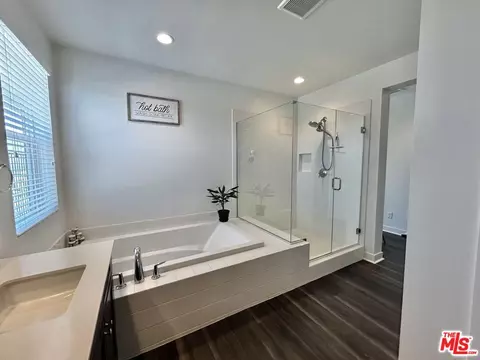 Bath - 39186 Pinto Ct, Palmdale, CA 93551 photo 5 of 5