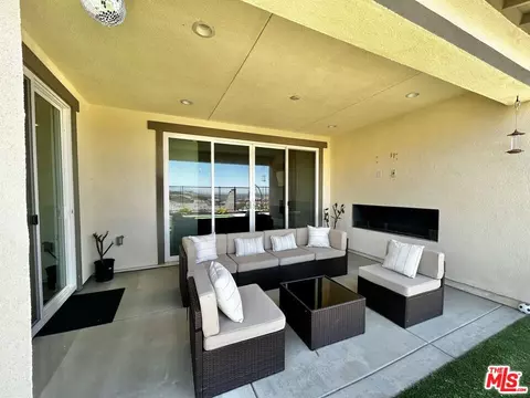 Exterior - 39186 Pinto Ct, Palmdale, CA 93551 photo 5 of 14