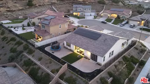 View/Area - 39186 Pinto Ct, Palmdale, CA 93551 photo 1 of 6