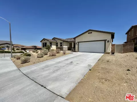 Exterior - 39186 Pinto Ct, Palmdale, CA 93551 photo 2 of 14