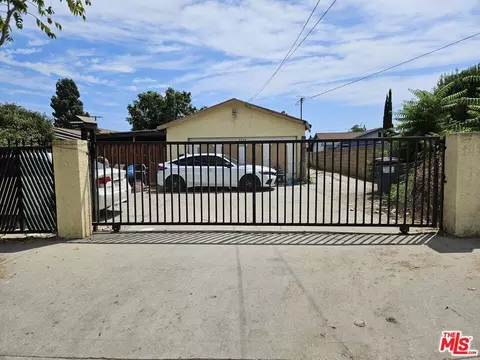 2238 E 120th St, Los Angeles, CA 90059