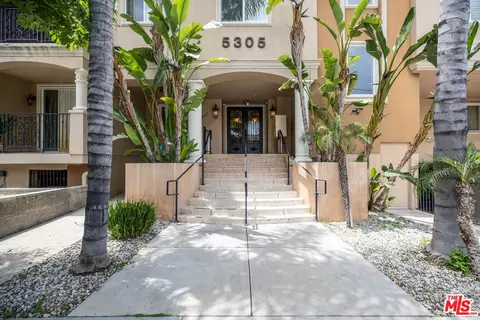 5305 Bellingham Ave #102, Valley Village, CA 91607