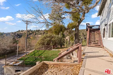 Exterior - 595 Elder Dr, Cedar Glen, CA 92321 photo 7 of 9