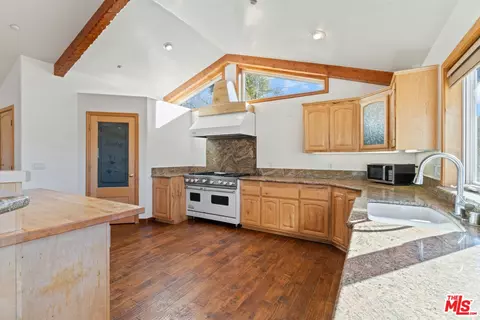 Kitchen - 595 Elder Dr, Cedar Glen, CA 92321 photo 1 of 5