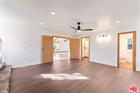 Living - 595 Elder Dr, Cedar Glen, CA 92321 photo 4 of 6