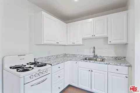 Kitchen - 595 Elder Dr, Cedar Glen, CA 92321 photo 5 of 5