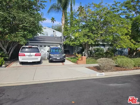 11861 Tiara St, Los Angeles, CA 91607