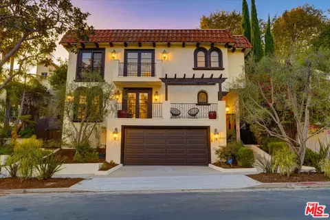 10353 Mississippi Ave, Los Angeles, CA 90025