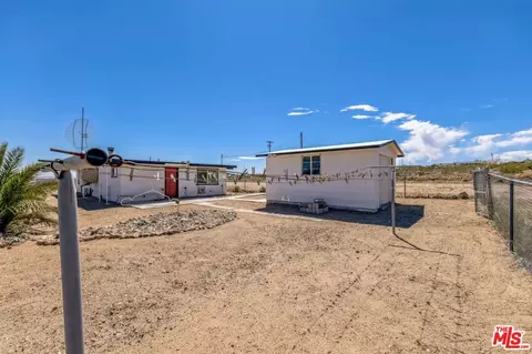 Exterior - 1866 Old Woman Springs Rd, Landers, CA 92285 photo 5 of 6