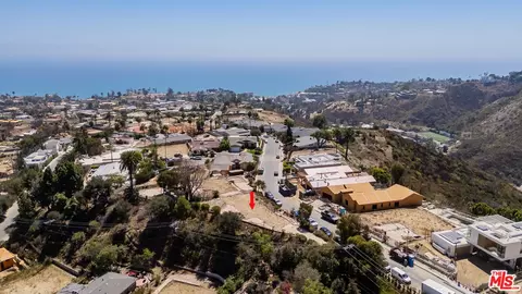 922 Enchanted Way, Pacific Palisades, CA 90272