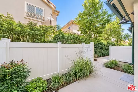 Exterior - 1022 La Cadena Ave #B, Arcadia, CA 91007 photo 3 of 4