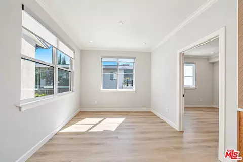 Living - 1022 La Cadena Ave #B, Arcadia, CA 91007 photo 2 of 2