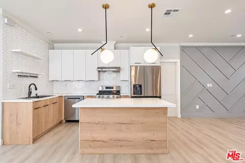 Kitchen - 1022 La Cadena Ave #B, Arcadia, CA 91007 photo 2 of 3
