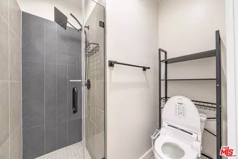 Bath - 1022 La Cadena Ave #B, Arcadia, CA 91007 photo 2 of 2