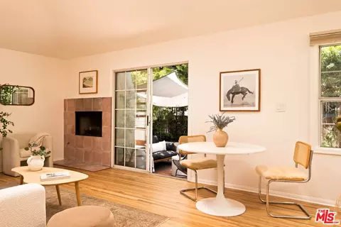 2134 Oak St #1, Santa Monica, CA 90405