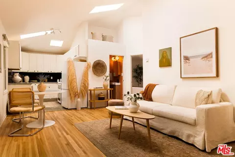 2134 Oak St #1, Santa Monica, CA 90405