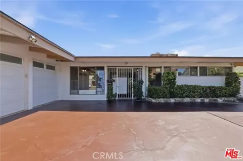 6732 Wooster Ave, Los Angeles, CA 90056