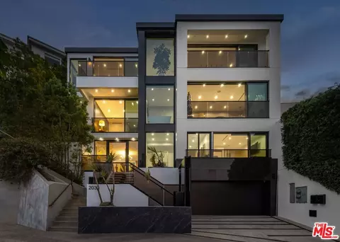 2033 Glencoe Way, Los Angeles, CA 90068