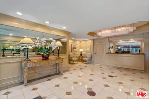 10751 Wilshire Blvd #906, Los Angeles, CA 90024
