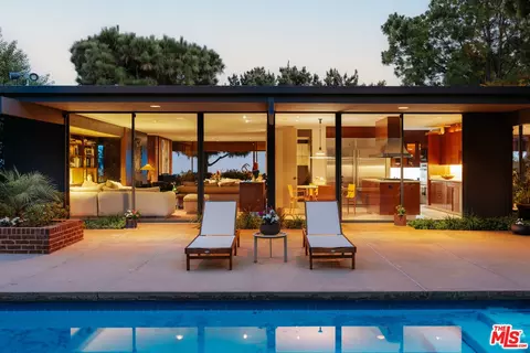 9225 Nightingale Dr, Los Angeles, CA 90069