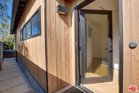 Other - 800 Seventh Ave, Venice, CA 90291 photo 1 of 6