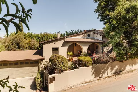 6812 Treasure Trl, Los Angeles, CA 90068