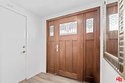 Entry Way - 10 26th Ave, Venice, CA 90291 photo 2 of 2
