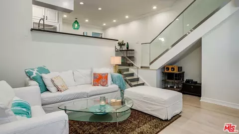 1144 17th St #11, Santa Monica, CA 90403