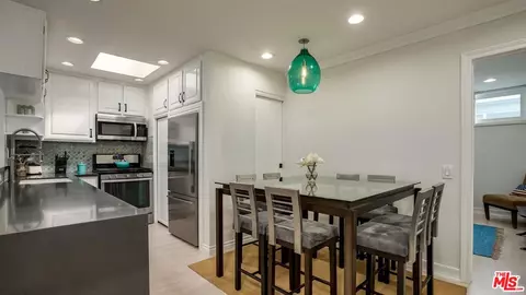 1144 17th St #11, Santa Monica, CA 90403