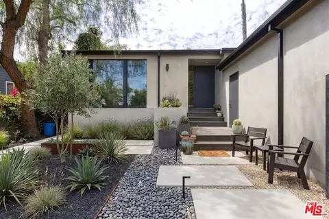 7102 Pacific View Dr, Los Angeles, CA 90068
