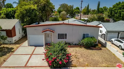 5945 Yarmouth Ave, Encino, CA 91316