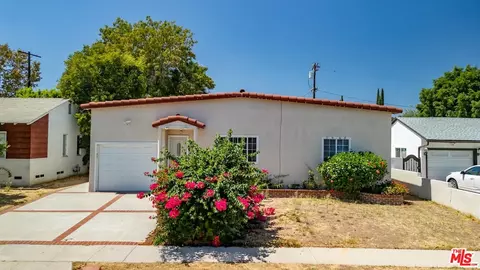 5945 Yarmouth Ave, Encino, CA 91316