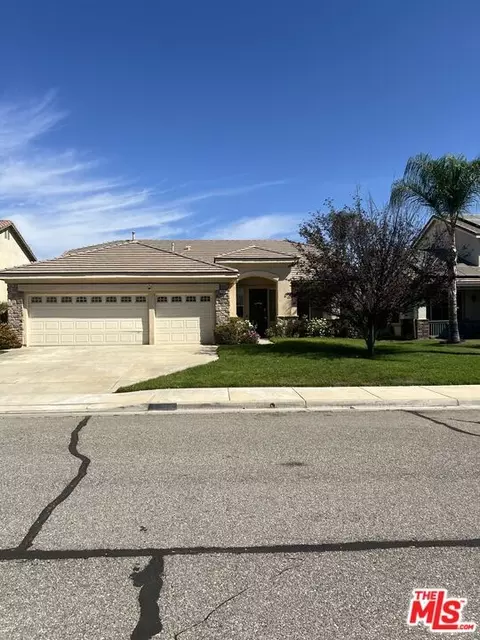 25832 Boulder Rock Pl, Menifee, CA 92585